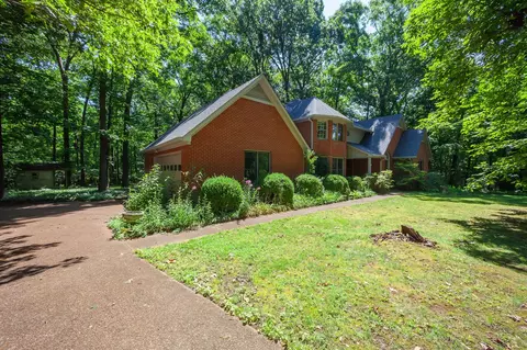 Exterior - 53 Hampstead Cv, Jackson, TN 38305 photo 2 of 9