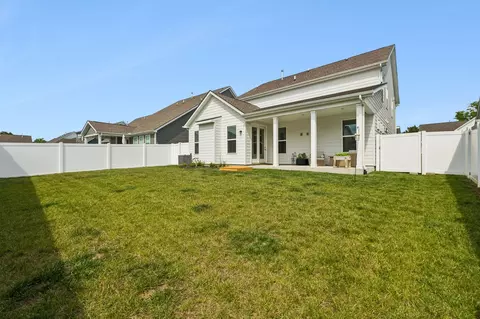 Exterior - 3221 Chatfield Dr, Murfreesboro, TN 37129 photo 12 of 13