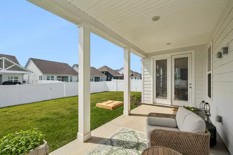 Exterior - 3221 Chatfield Dr, Murfreesboro, TN 37129 photo 10 of 13