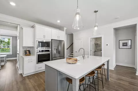 Kitchen - 3221 Chatfield Dr, Murfreesboro, TN 37129 photo 4 of 6