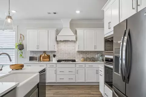 Kitchen - 3221 Chatfield Dr, Murfreesboro, TN 37129 photo 5 of 6