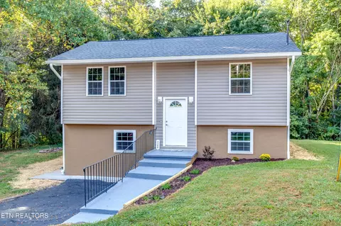 3300 Kendallmac Ln, Knoxville, TN 37931