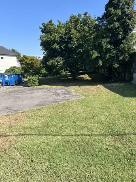 951 Caldwell Ln, Nashville, TN 37204