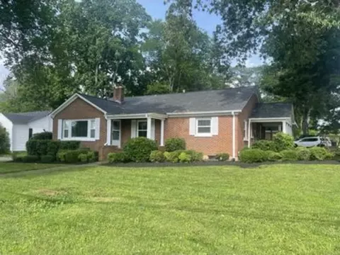 130 Lafayette Ave, Lawrenceburg, TN 38464