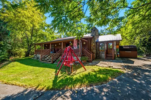 3114 Hatcher Top Rd, Sevierville, TN 37862