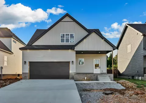 333 Wesson Dr, Clarksville, TN 37043