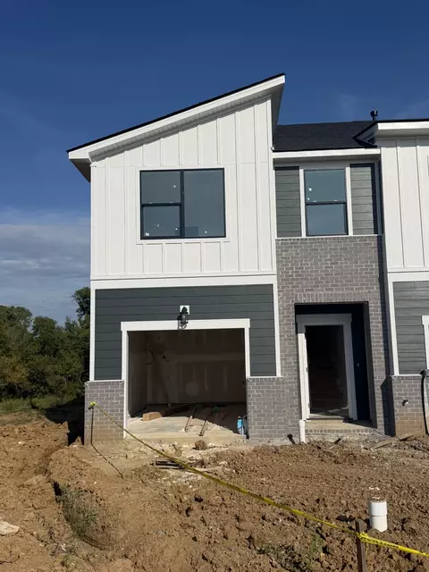 1172 Old Creek Bnd, Gallatin, TN 37066