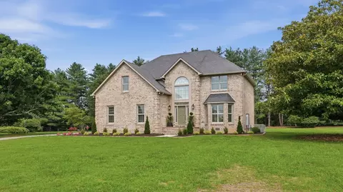 108 Kings Pl, Tullahoma, TN 37388