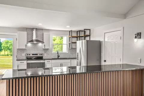 Kitchen - 4919 Pulliam Hardaway Rd, Springfield, TN 37172 photo 2 of 8