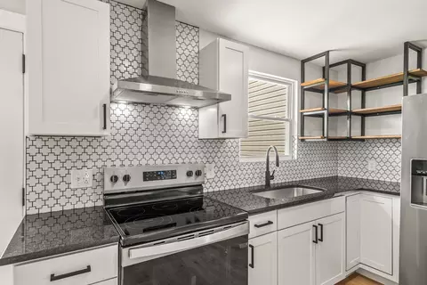 Kitchen - 4919 Pulliam Hardaway Rd, Springfield, TN 37172 photo 6 of 8