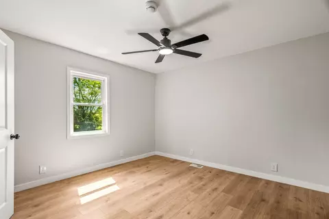 Bedroom - 4919 Pulliam Hardaway Rd, Springfield, TN 37172 photo 5 of 6