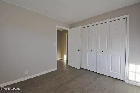 Bedroom - 2718 Mayfield Dr, Talbott, TN 37877 photo 4 of 4