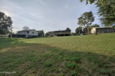 Exterior - 2718 Mayfield Dr, Talbott, TN 37877 photo 8 of 8