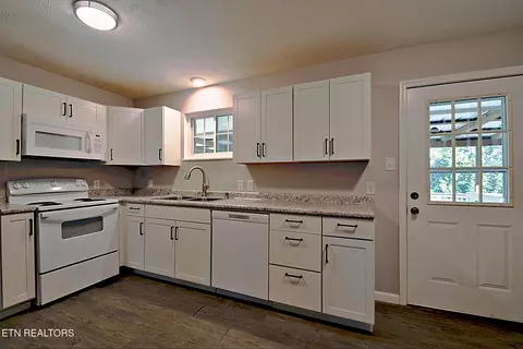 Kitchen - 2718 Mayfield Dr, Talbott, TN 37877 photo 1 of 3