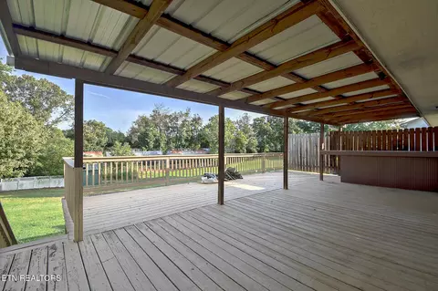 Exterior - 2718 Mayfield Dr, Talbott, TN 37877 photo 4 of 8