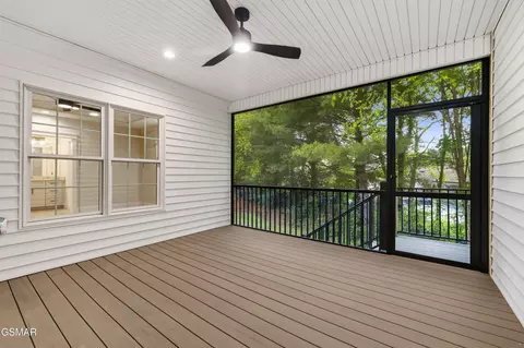 Exterior - 910 Fine Glen Dr, Sevierville, TN 37862 photo 5 of 7