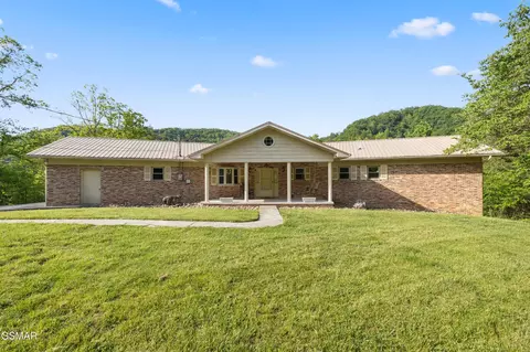 1181 Pine Mountain Rd, Sevierville, TN 37862