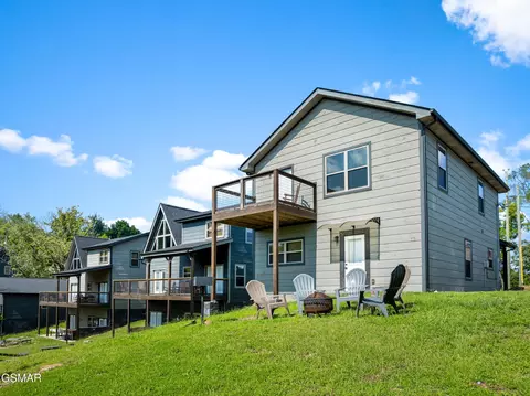 Exterior - 2107 Eagle Feather Dr, Sevierville, TN 37862 photo 8 of 8