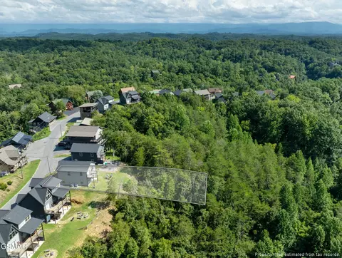 View/Area - 2107 Eagle Feather Dr, Sevierville, TN 37862 photo 3 of 4