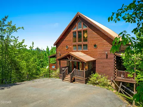 4150 High Ridge Way, Sevierville, TN 37862