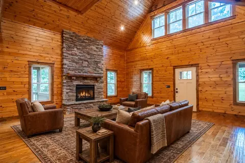 Living - 700 Old Johnson Lake Rd, Loretto, TN 38469 photo 1 of 9