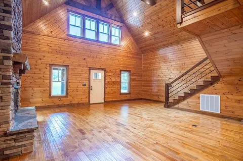 Living - 700 Old Johnson Lake Rd, Loretto, TN 38469 photo 6 of 9