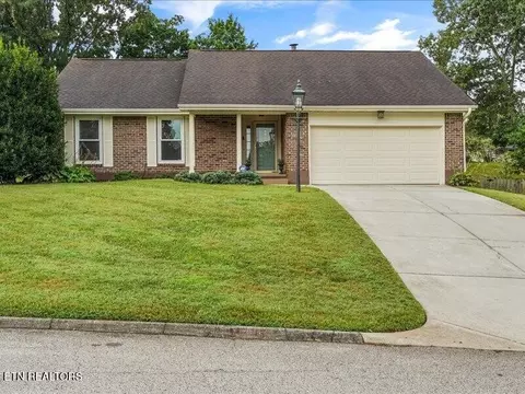 1624 Clear Brook Dr, Knoxville, TN 37922
