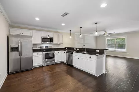 Kitchen - 2506 E Main St #A4, Murfreesboro, TN 37127 photo 1 of 5