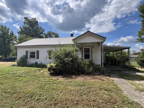 Exterior - 617 E Main St, Decherd, TN 37324 photo 9 of 9