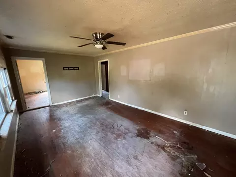 Living - 617 E Main St, Decherd, TN 37324 photo 3 of 3