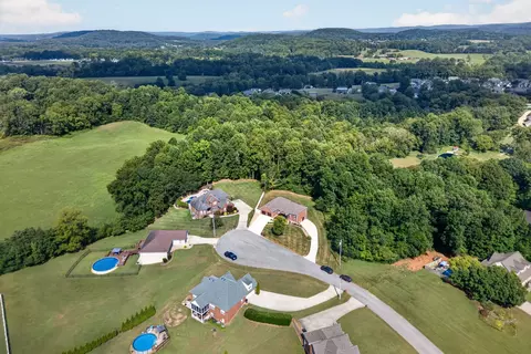 4816 River Bend Ct, Cookeville, TN 38506