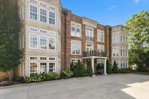 3821 W End Ave #202, Nashville, TN 37205
