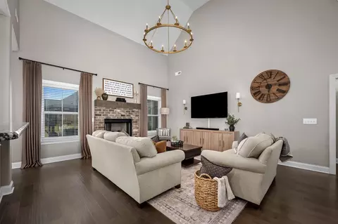 Living - 602 Ruby Oaks Ln, Murfreesboro, TN 37128 photo 1 of 3