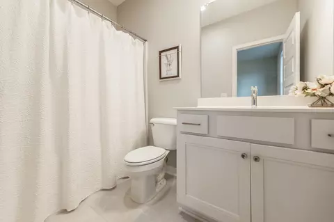 Bath - 158 Skeeter Way, Springfield, TN 37172 photo 4 of 4