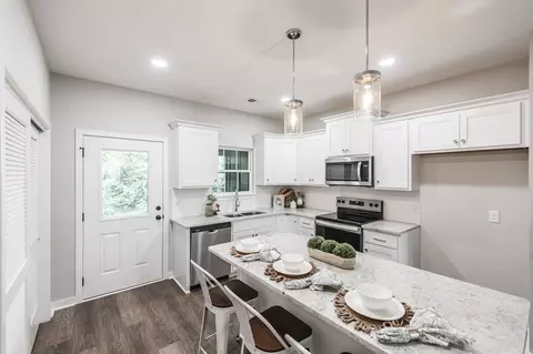 Kitchen - 158 Skeeter Way, Springfield, TN 37172 photo 2 of 5