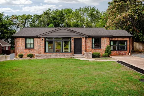 930 Crescent Hill Rd, Nashville, TN 37206