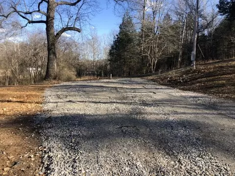 1455 Hillcrest Rd, Dickson, TN 37055 photo 2