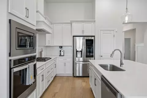 Kitchen - 4005 John Marsh Rd, Spring Hill, TN 37174 photo 1 of 2