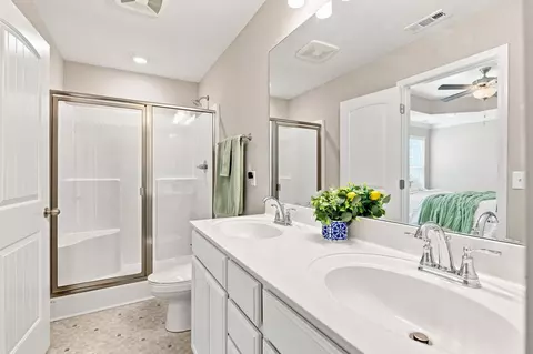 Bath - 519 Ruby Cate Way, Murfreesboro, TN 37128 photo 2 of 2