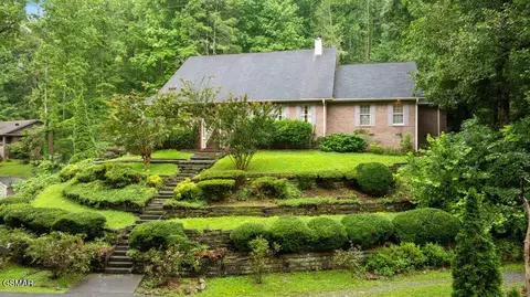 3012 Roaring Creek Way, Sevierville, TN 37862