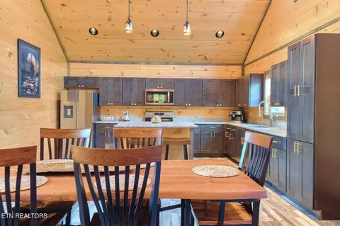 Dining - 1908 Eagle Ct, Sevierville, TN 37876 photo 1 of 6
