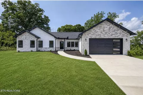 3259 Sandpiper Ct, Kodak, TN 37764