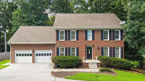 8621 Nubbin Ridge Rd, Knoxville, TN 37923