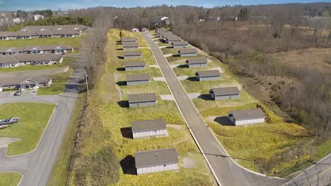 View/Area - 0 Hill Place Ct, Dickson, TN 37055 photo 3 of 9