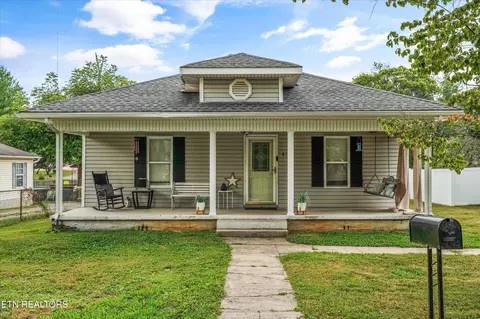616 Mitchell Dr, Knoxville, TN 37912