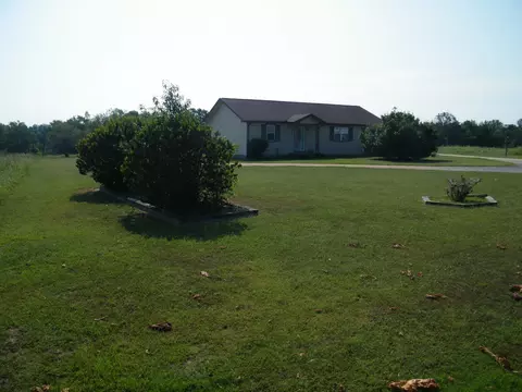 4448 Akersville Rd, Lafayette, TN 37083