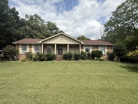 131 Bluegrass Pkwy, Lebanon, TN 37090