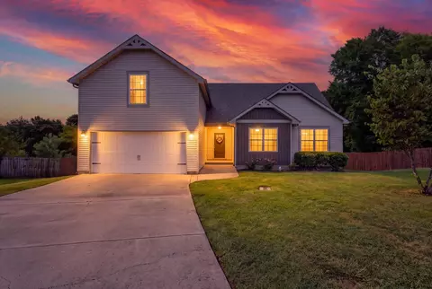 108 Brocket Ct, Clarksville, TN 37040