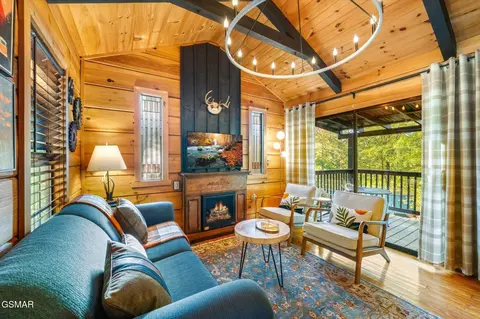 1107 Ridgefield Dr, Sevierville, TN 37876