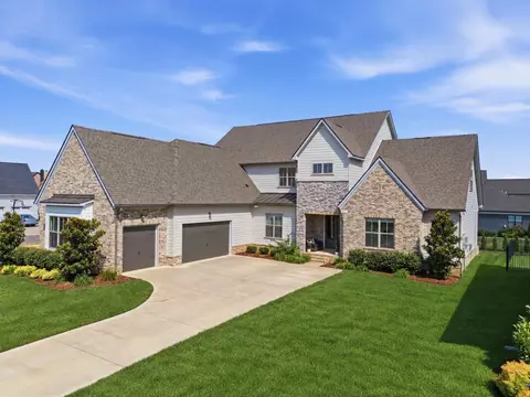 Exterior - 5642 Eaglemont Dr, Murfreesboro, TN 37129 photo 3 of 9
